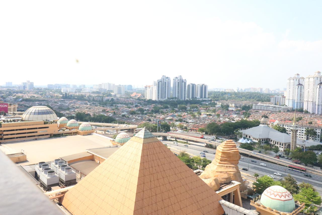 Millennium Suite At Pyramid Tower Petaling Jaya Εξωτερικό φωτογραφία